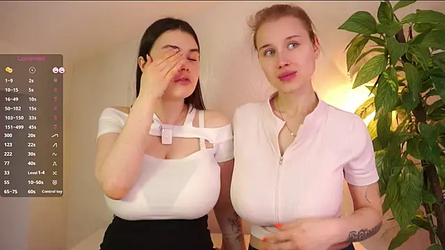 แชท XXX สดของ BertaForth