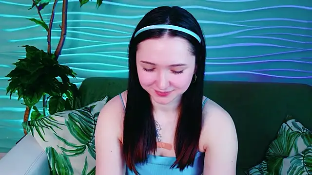 دردشة Tiny_BunnyX الجنسية المباشرة