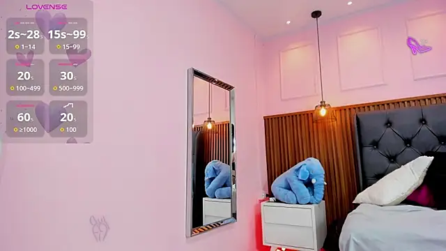 MEYLAGIA's Live XXX Chat