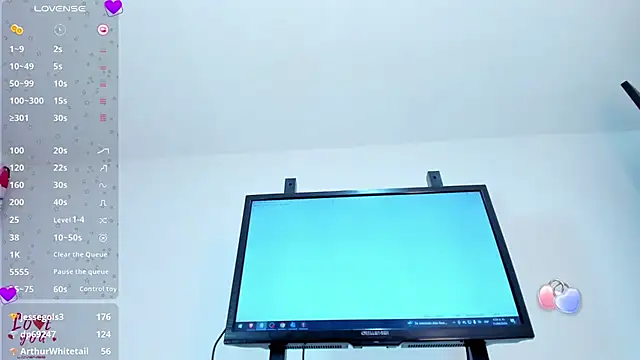 Vahiolet_smith's Live XXX Chat