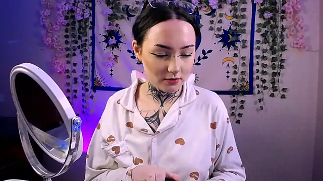 MollyKissy Live XXX Chat