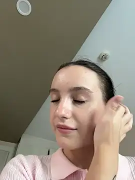 Webkamerová show MiaTee