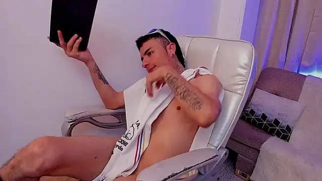 Charlie_Foxie 웹캠 쇼