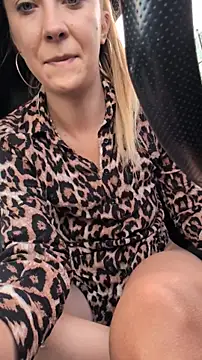 دردشة Risky_girl23_ الجنسية المباشرة