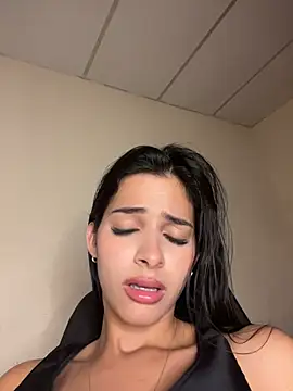 violetta-brown1's Live XXX Chat