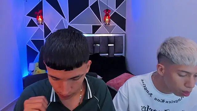 Juan_Nd_Steven Show in webcam