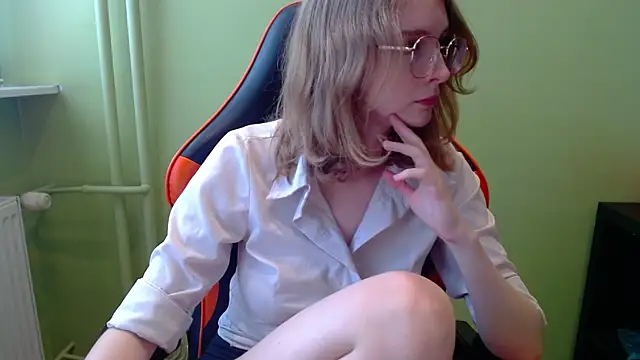 juicyPenny: онлайн-секс-чат