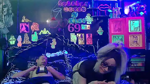 Splash_Queen420 Pertunjukan Webcam