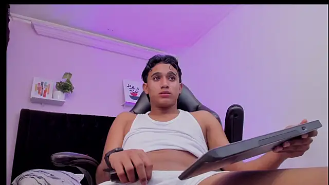 Morgan_Bladee live XXX chat