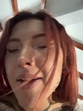 Show de Selena_Rouge1 na webcam