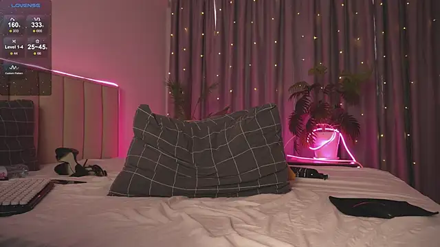 juli_hox's Live XXX Chat