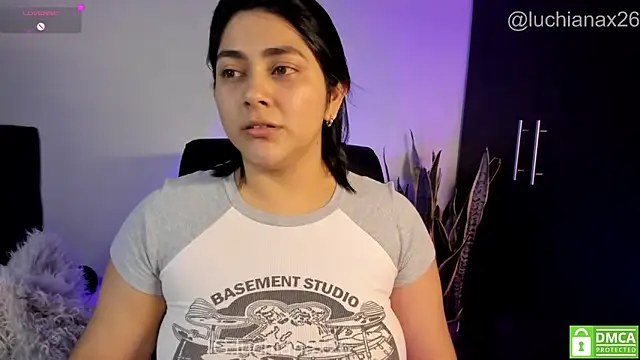 دردشة lucy26_ الجنسية المباشرة