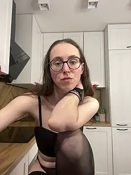 MartiniiSelenna: онлайн-секс-чат