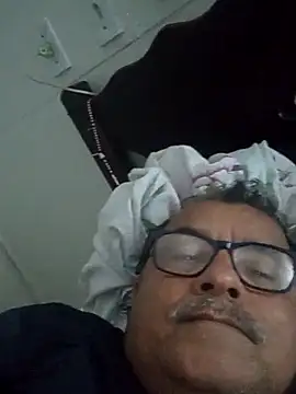 Misterymem63 webcam show