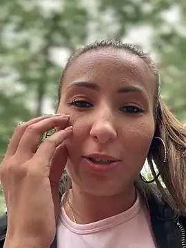 Wonder_Kari's Live XXX Chat