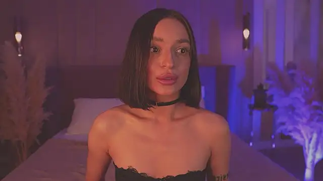 Онлайн чат XXX AdoraCortes