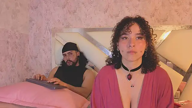 Benny_and_Mark's Live XXX Chat