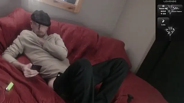 MaxRouger élő XXX-chatje