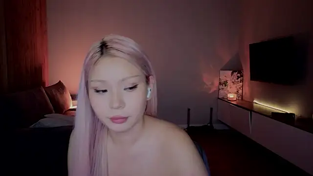 RileyMee Adlı Modelin Canlı XXX Sohbeti