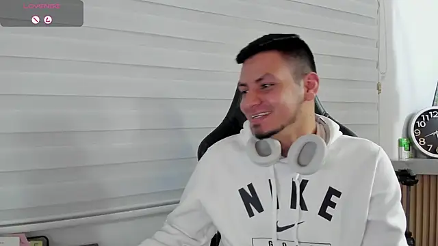 Rick_Adams' Live XXX Chat