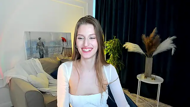 NaturalBeaty's Live XXX Chat