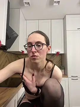 Chat +18 de MartiniiSelenna ao vivo