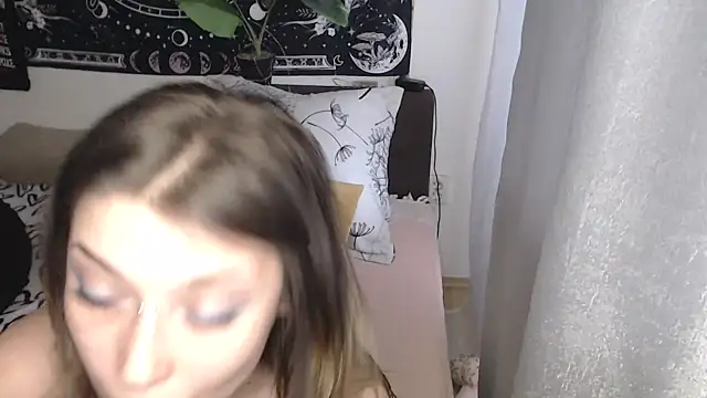 دردشة AlienforTwenty الجنسية المباشرة