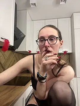 แชท XXX สดของ MartiniiSelenna