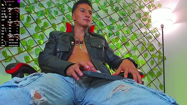 Dominus_Alpha লাইভ XXX চ্যাট