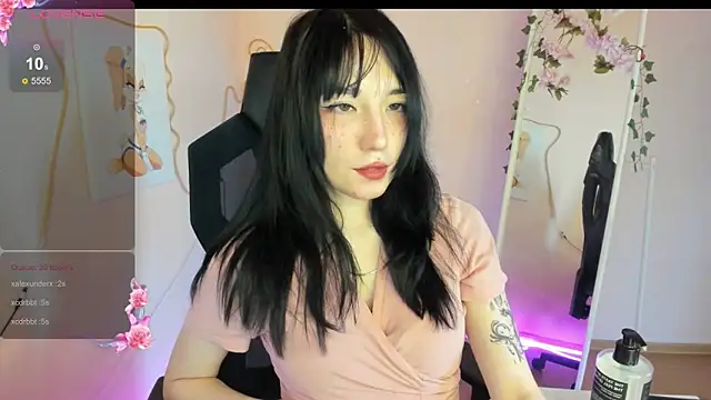 AliceeinWonderlanddd 现场XXX聊天