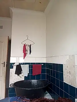 sluttylaura21: απευθείας συνομιλία ΧΧΧ