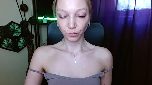 Chat XXX Live EmillyPlay