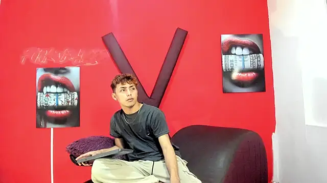 AVENGER_BOYS2026のウェブカメラショー