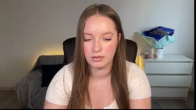 EvaMaddison: онлайн-секс-чат