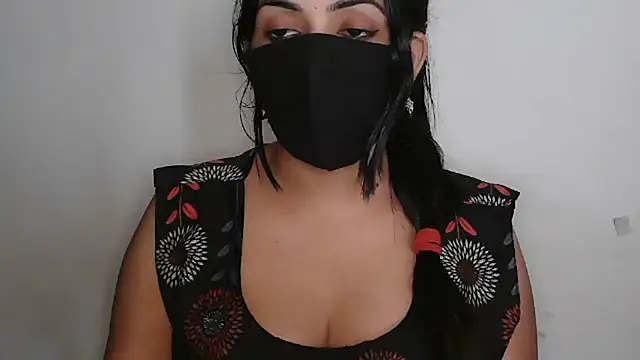 Pokazy przed kamerką – Reddy_Trisha