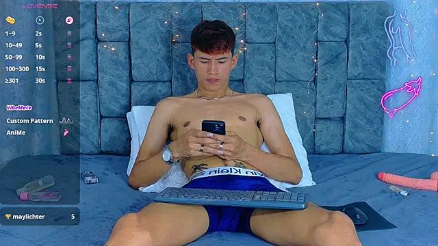 Chat XXX ao vivo de NicolasTorrez