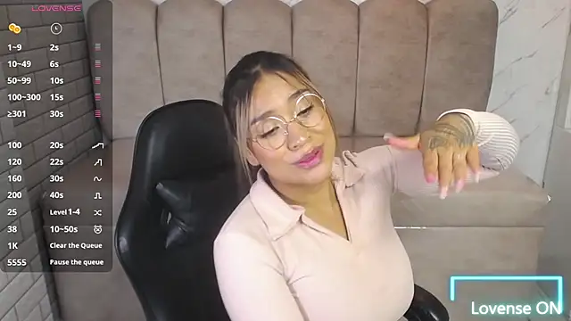 Chat +18 de _Charlotte_v ao vivo