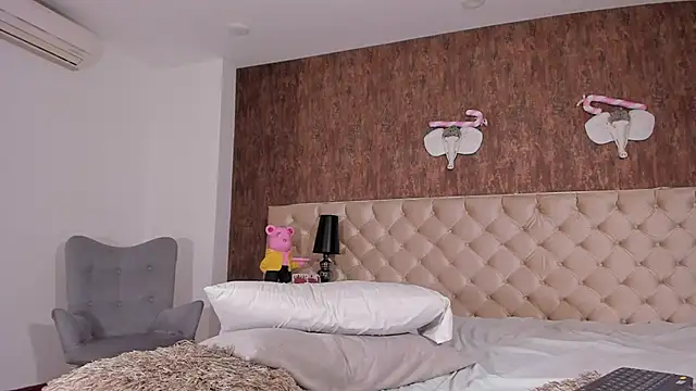 DaimondJohnson's Live XXX Chat