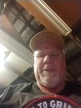 Reddog833's Webcam Show