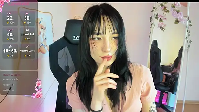 AliceeinWonderlanddd's Live XXX Chat