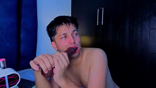 Issac_james_ Webcam show
