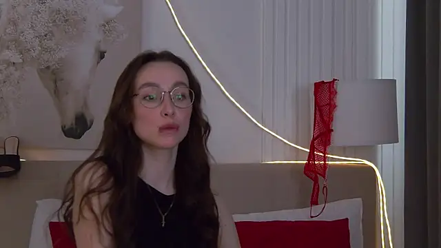 Emily_Simon élő XXX-chatje