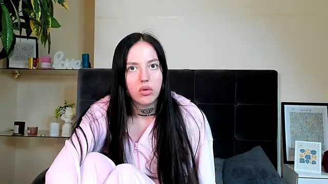 AdrianaCult's Live XXX Chat