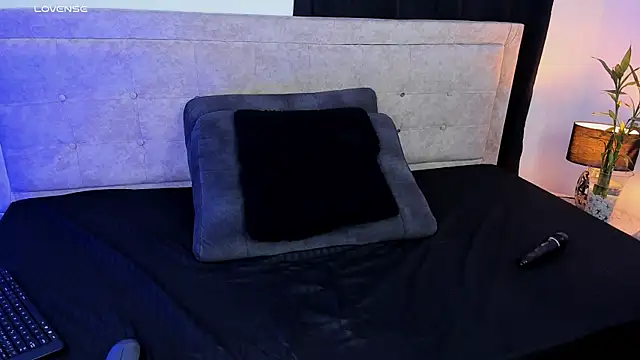 Show de Stormi_Canniggia na webcam