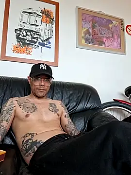 Mr_Graffitimile Adlı Modelin Canlı XXX Sohbeti