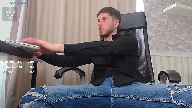 JonahShaw's Live XXX Chat