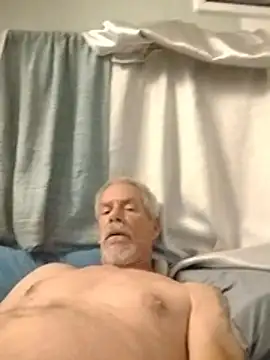 BiknightのライブXXXチャット