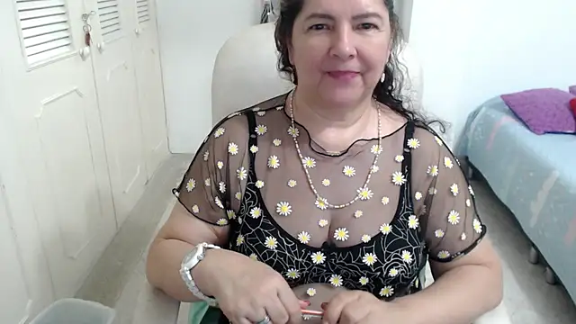 leonela_69 Chat XXX live