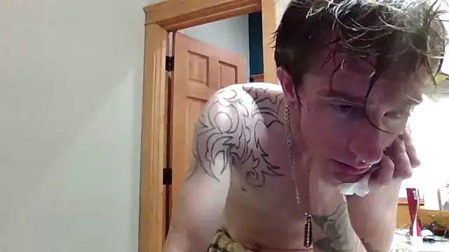 Pokazy przed kamerką – LEVIATHANX666