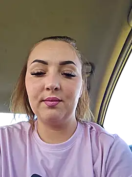 samyra_angel Show in webcam